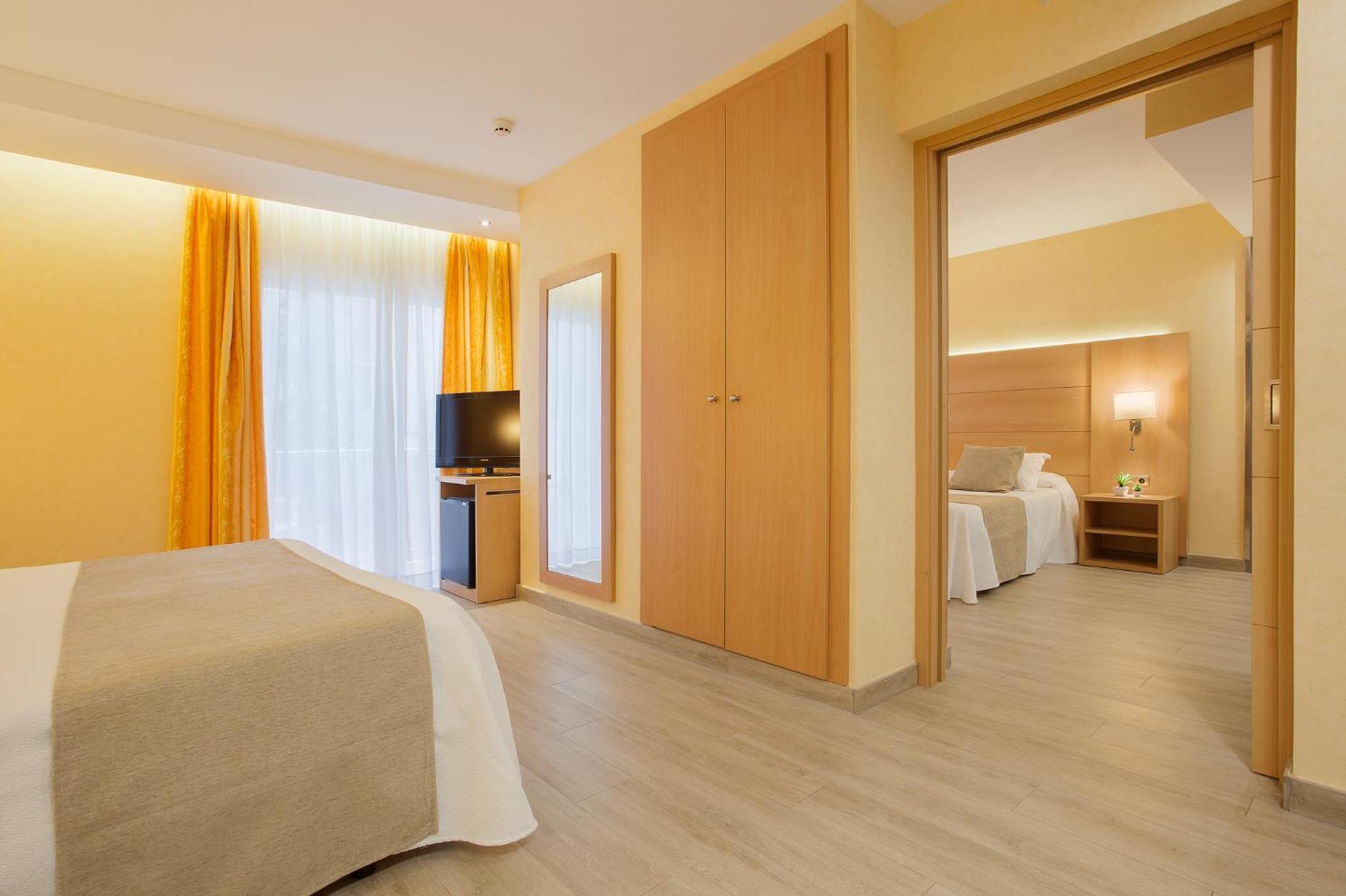 Hotel Pimar & 3*